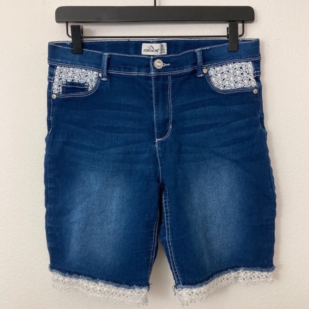 JORDACHE GIRLS SZ 18 LACE TRIM JEAN SHORTS - Picture 1 of 7